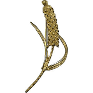 BSK Signed Wheat Sheave Stalk BROOCH Gold Tone Vintage Textured Costume Jewelry
